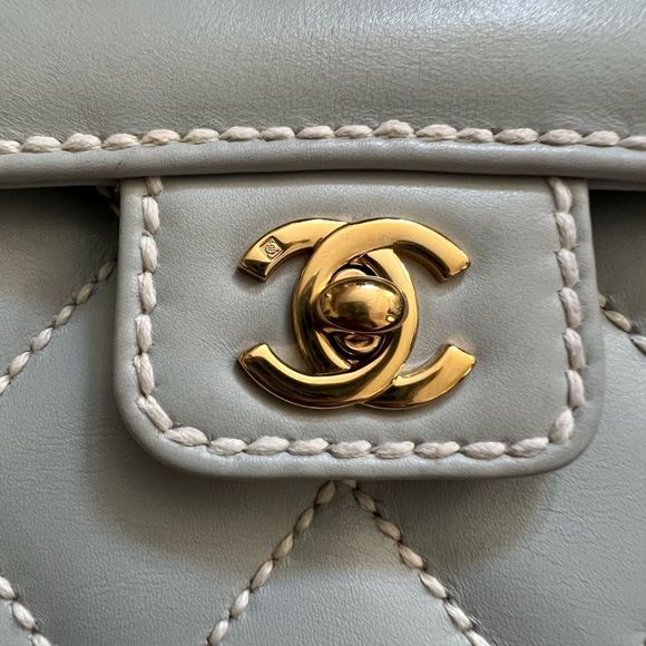 Chanel Flap Bag - Picture 5 of 12